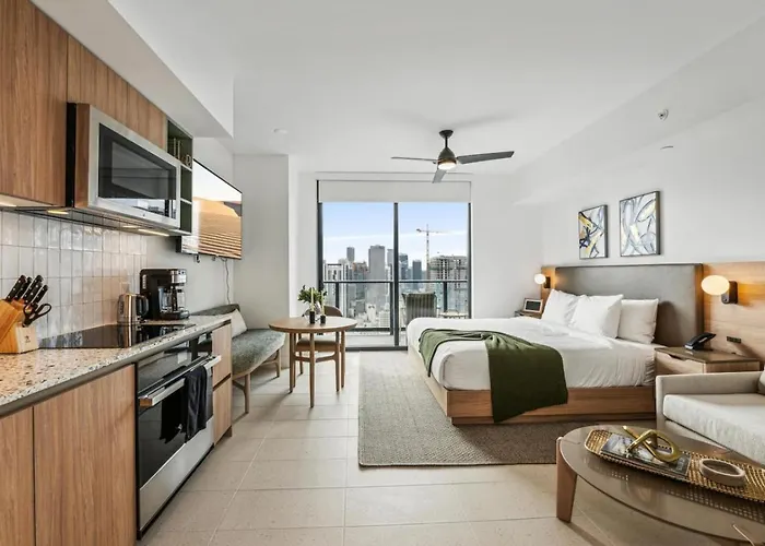 3312 Modern Apt In Front Of Kaseya Center With Pool And Gym